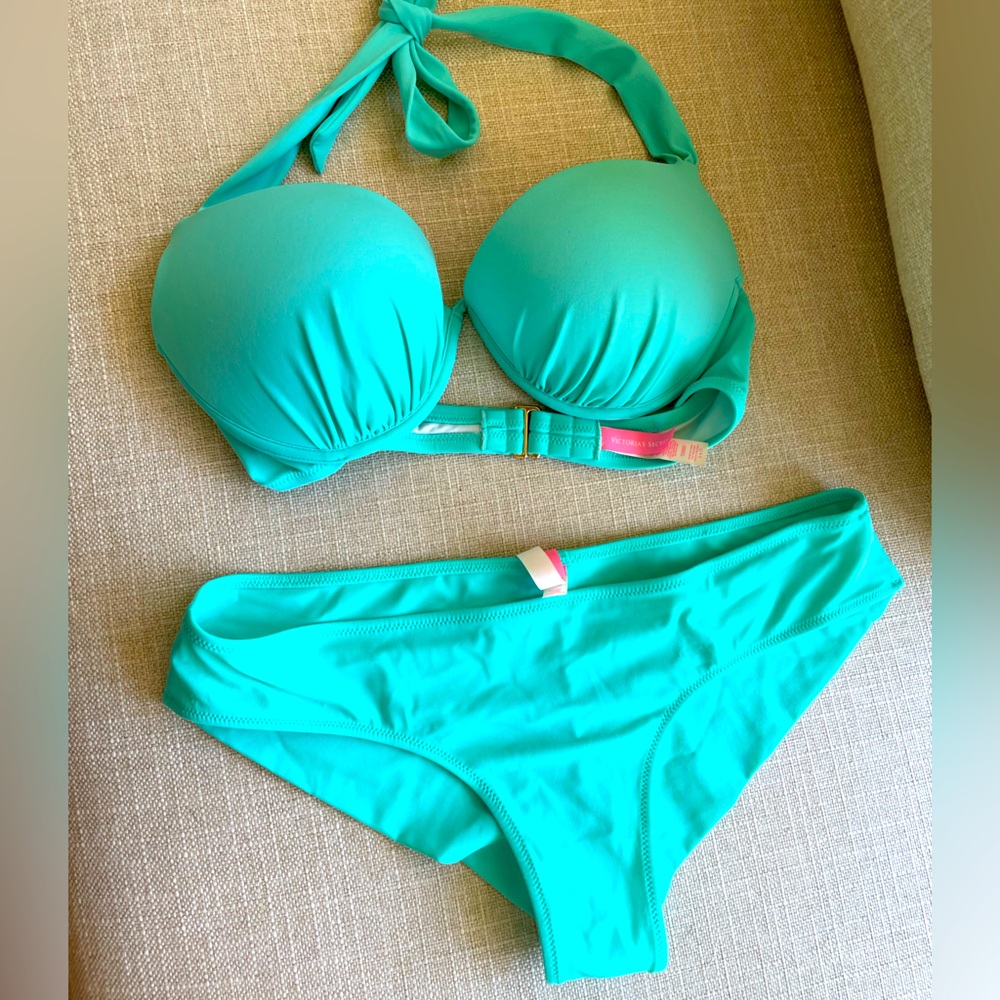 Victoria’s Secret push up Bikini top and matching bikini bottom M